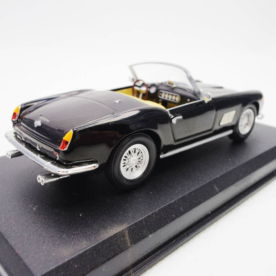 Original Die Cast Metal Ferrari 250GT California - Licenced Product, Original Blister Pack 1:43