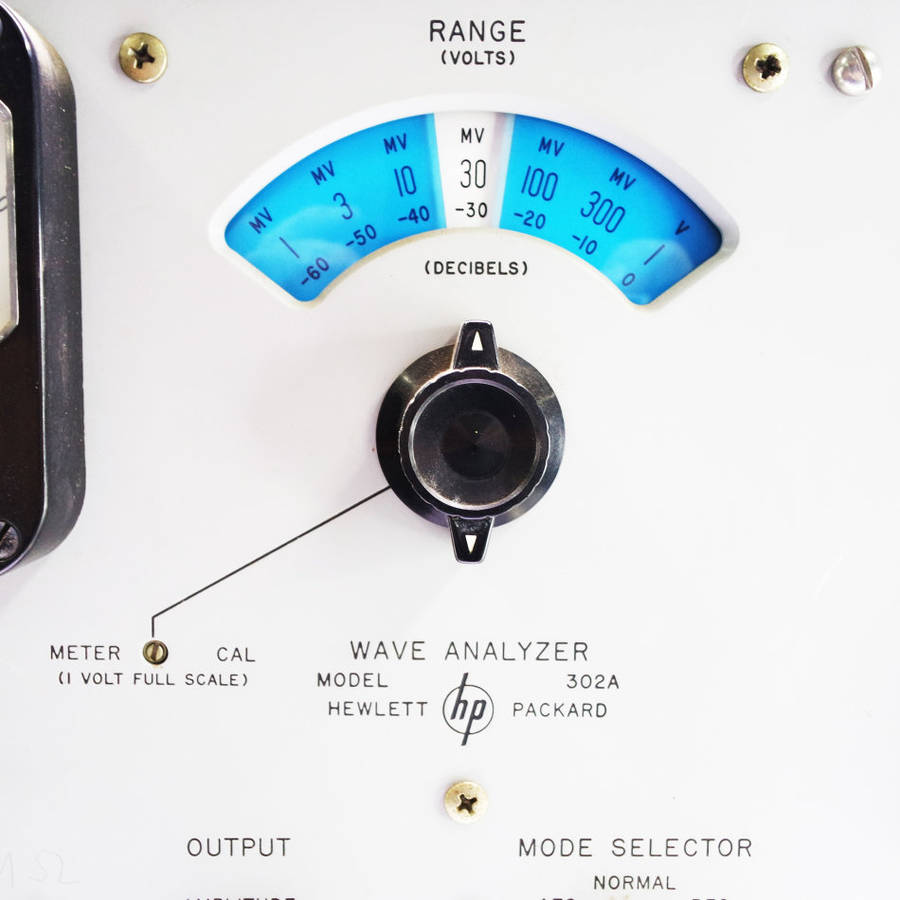LARGE Original Vintage Hewlett Packard Wave Analyzer !!!