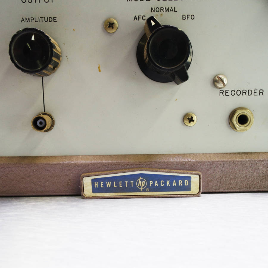 LARGE Original Vintage Hewlett Packard Wave Analyzer !!!