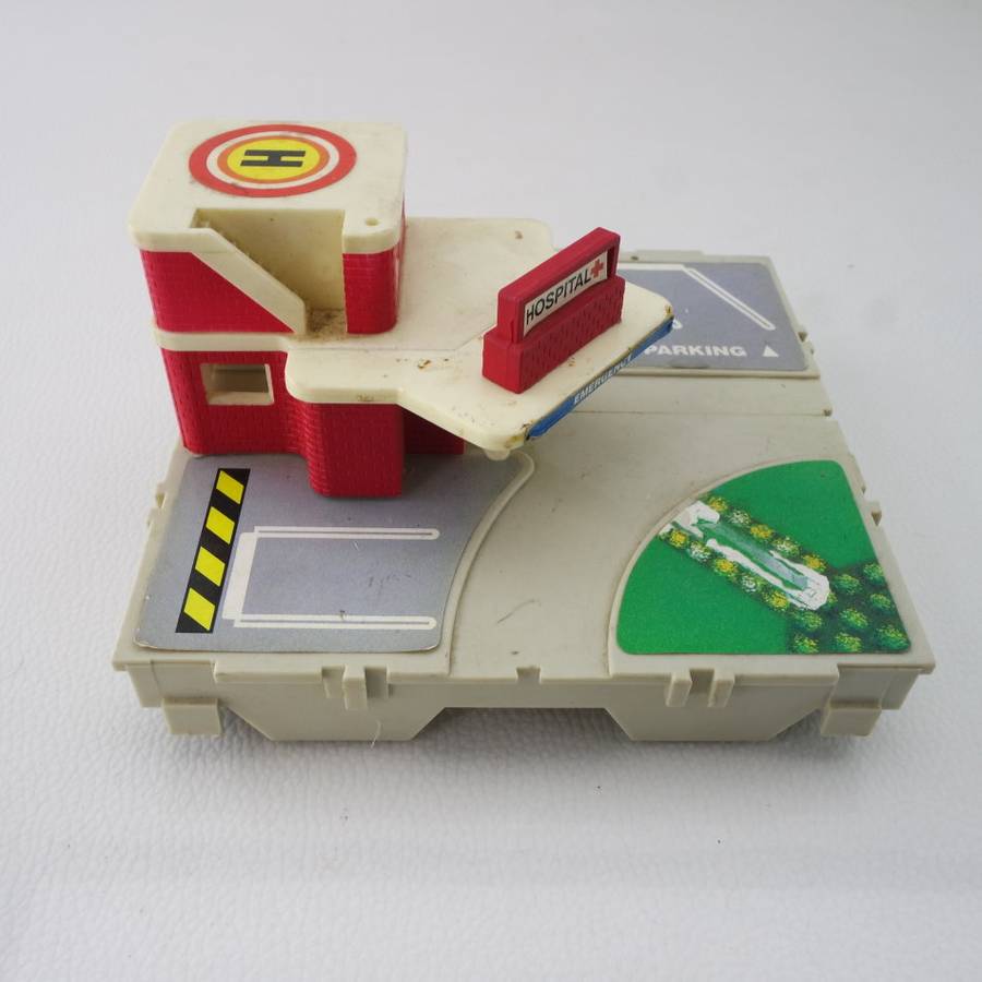 Original 1980's Micromachines Travel City Fold Up Hospital Play Set!!!