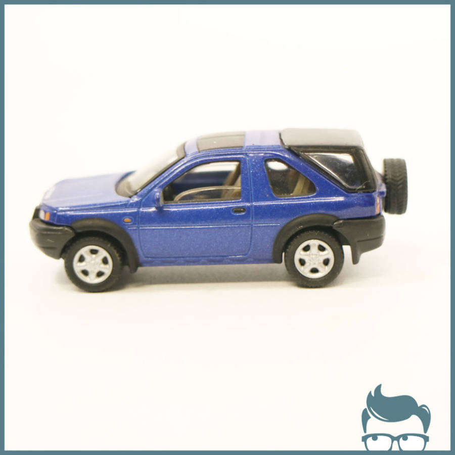Detailed Miniature Die Cast Metal Landrover Freelander Scale 1:72