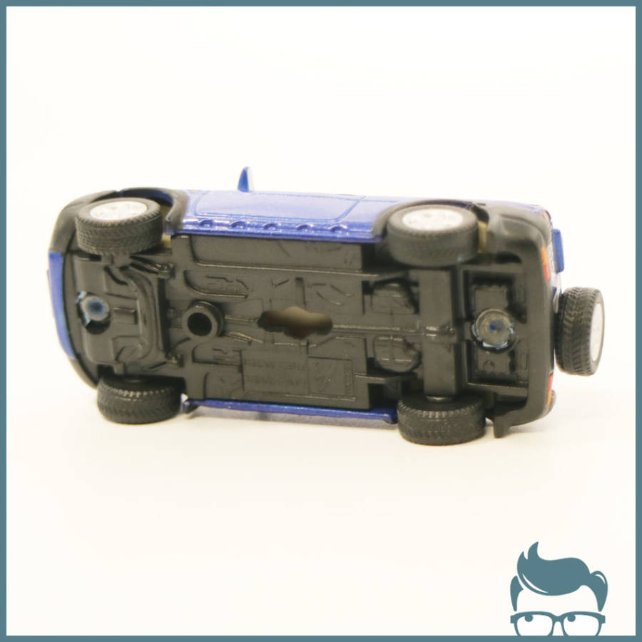 Detailed Miniature Die Cast Metal Landrover Freelander Scale 1:72