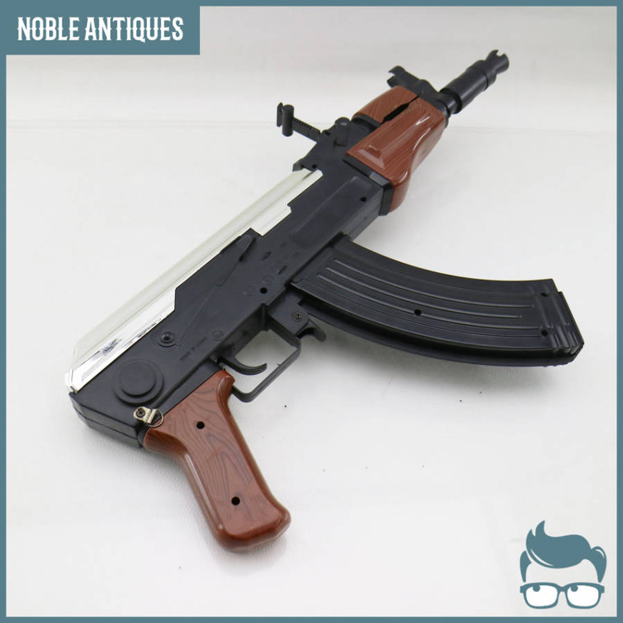 Large Spring Loaded Hard Plastic and Rubber Machine Gun!!! Scale 1:1