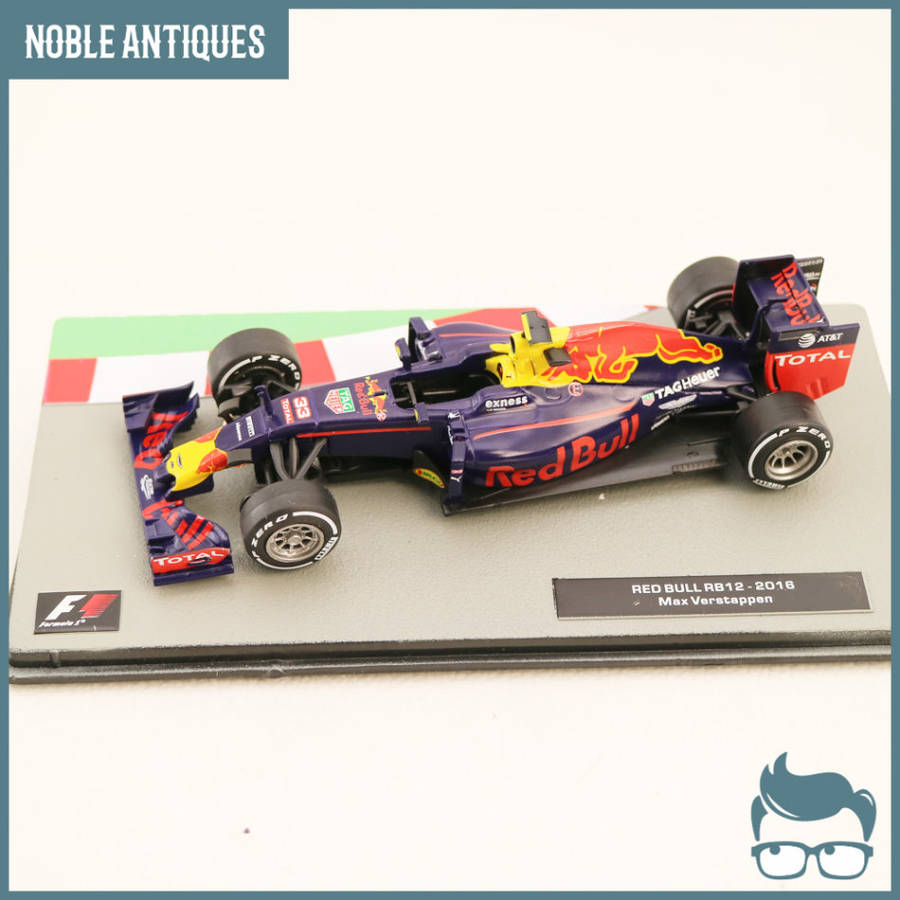 Detailed Acrylic Boxed Die Cast Metal F1 2016 Red Bull RB12!!!