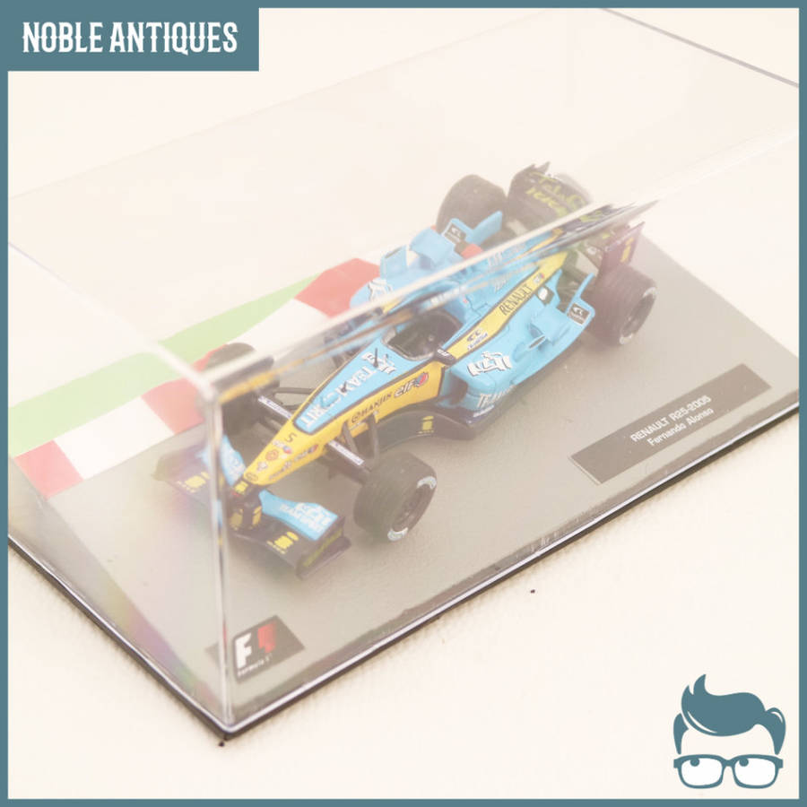 Detailed Acrylic Boxed Die Cast Metal F1 2005 Renault R25!!!