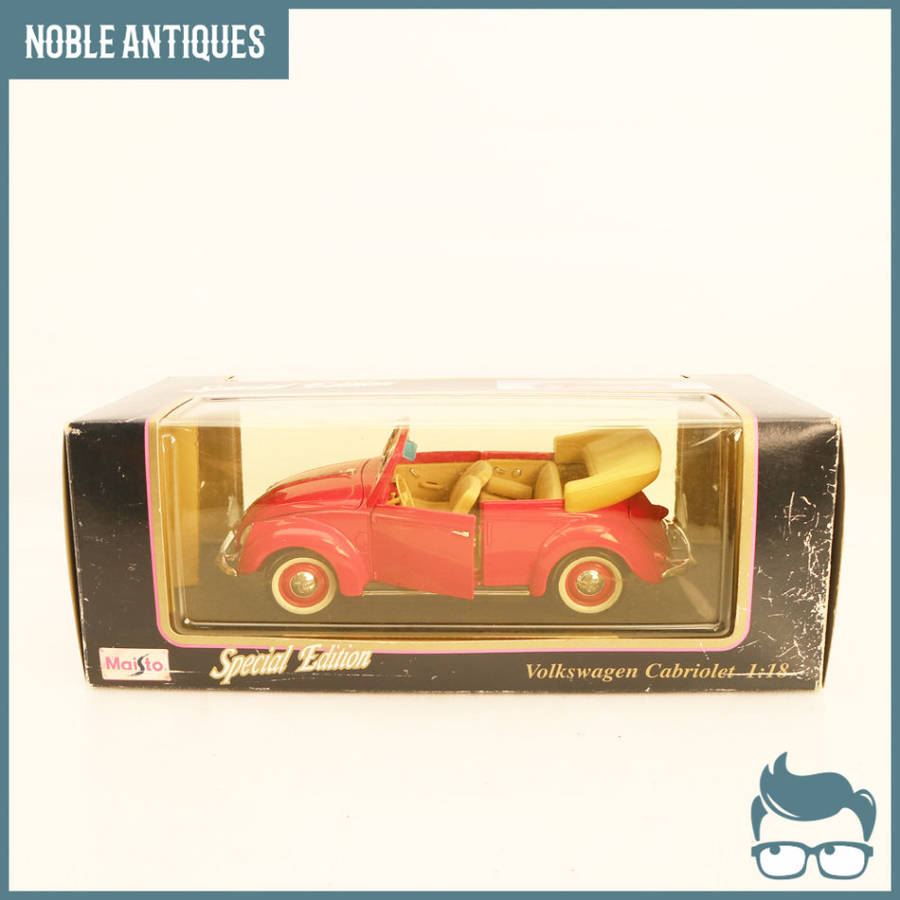Original Scale 1:18 Boxed Highly Detailed Die Cast Metal VW Beetle Cabriolet!!!