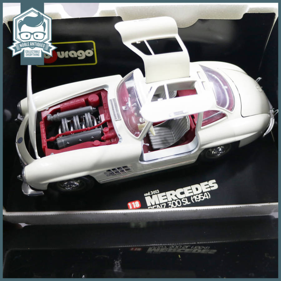 Boxed Die Cast Metal 1954 Mercedes Benz 300SL Scale 1:18!!!