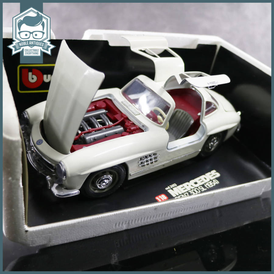 Boxed Die Cast Metal 1954 Mercedes Benz 300SL Scale 1:18!!!