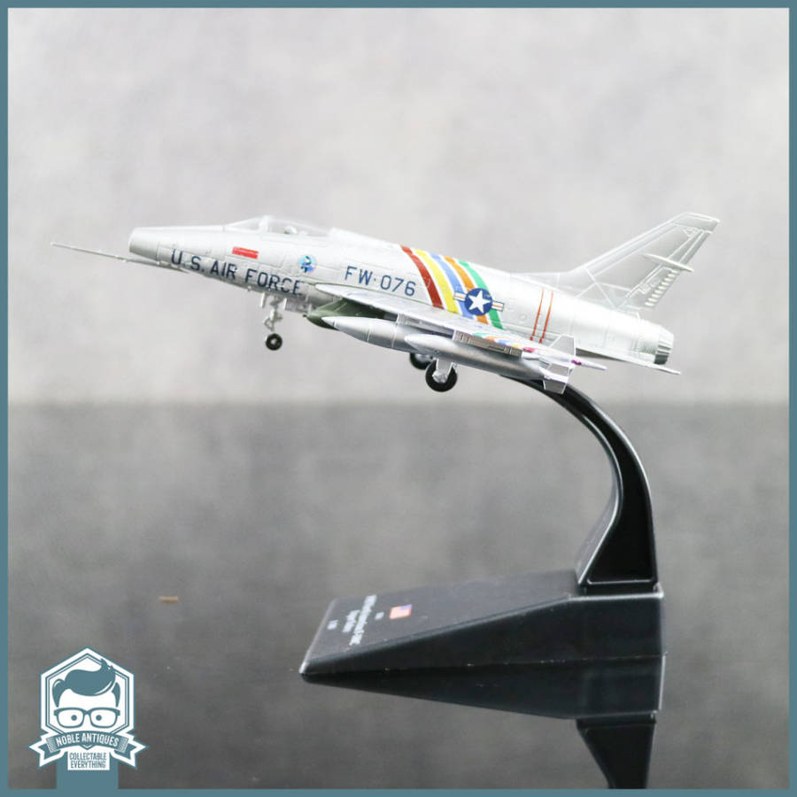 Die Cast Metal 1955 North American F-100 Super Sabre Plane Scale 1:100 (Original Blister Packaged)