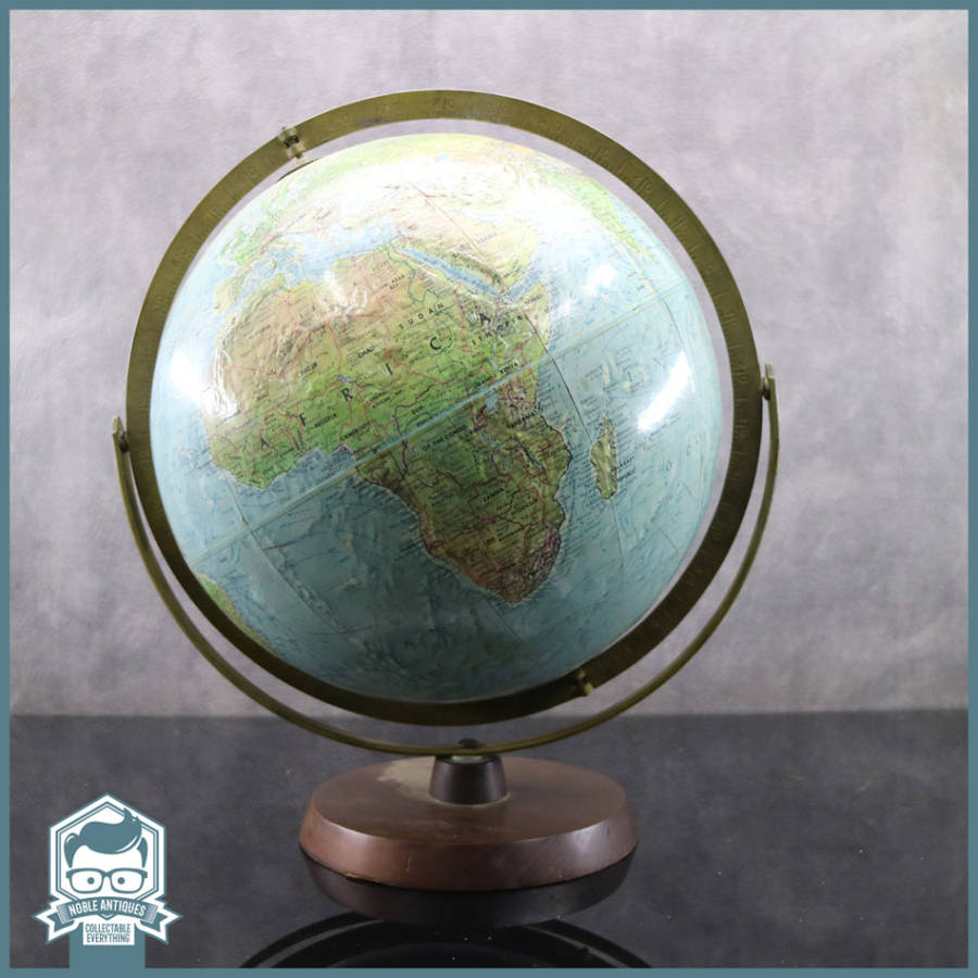 LARGE Vintage Metal Frame Readers Digest World Globe!!!