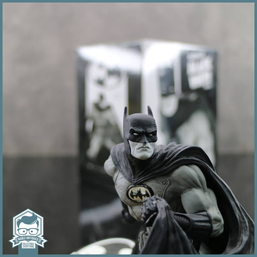 Original Limited Edition Boxed Cold Cast Black And White Batman by David Finch 1959/5000!!!