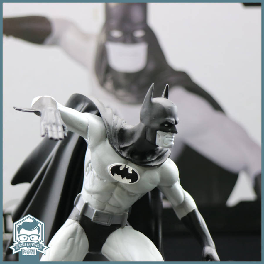 Original Limited Edition Boxed Cold Cast Black And White Batman by Gene Colan 0122/5000 !!!