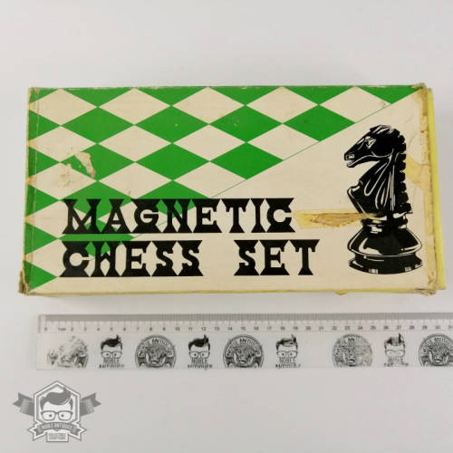 Vintage Boxed Magnetic Wood Boxed Chess Set!!!