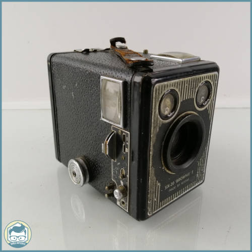 Rare!!! Vintage Kodak Brownie Six-20 Box Camera!!!
