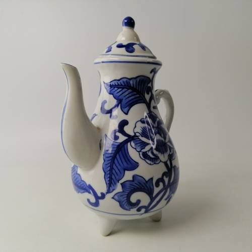 Ming Blue and White Tea Pot!!! No Cracks Or Chips!!!
