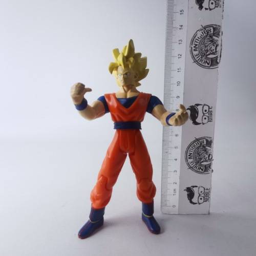 Original Dragon Ball Z Super Saiyan Son Goku Figurine!!! 130mm Tall