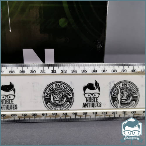 Large Original Boxed Alien & Predator Figure Collection  Space Jockey!!!