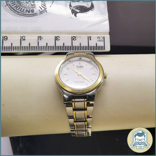 Vintage Casio Two Tone Ladies Watch (Working) !!!