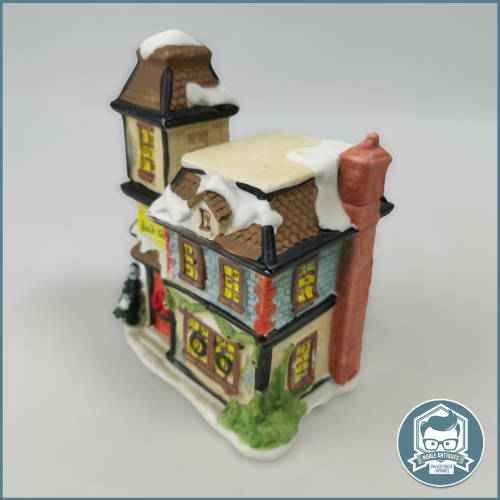 Vintage Porcelain Candle Winter House!!!
