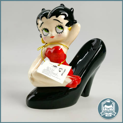 RARE!!! Vintage Boxed Betty Boop Salt and Pepper Shaker!!!