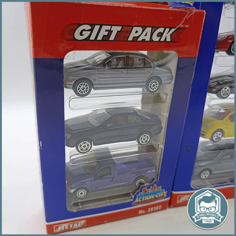 Vintage Boxed REALTOY ACTION CITY Collection!!