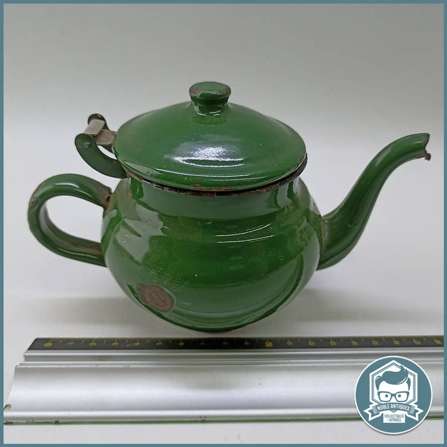 Small Vintage Green Enamelware Teapot!!!