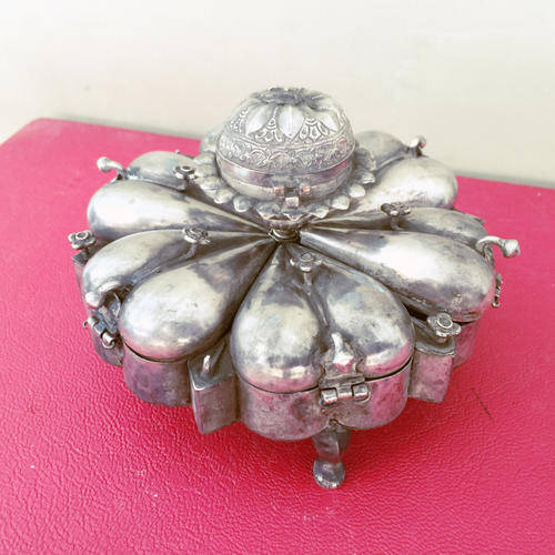 RARE Antique Silver Indian Seven Spice Dispenser (Note damage to one hinge)