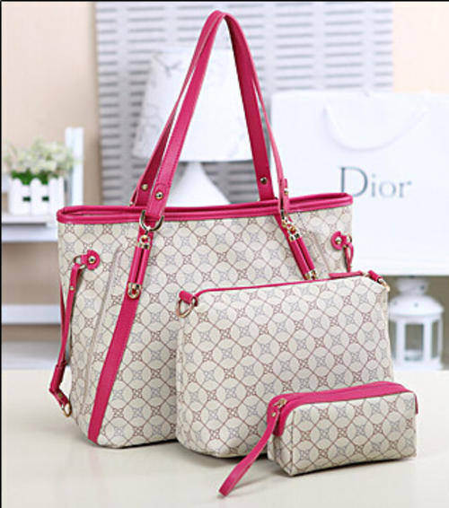 3 Pieces printed high quality lady bags. rose color. Shipping R30