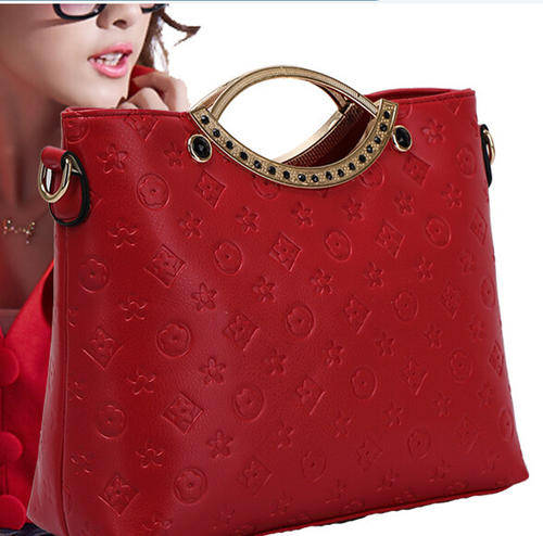 Falling love middle big fashion ladies bag! Red color.
