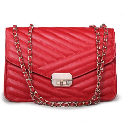 Stars love elegant design leisure chains shoulder bag. Red color. Stock in ZA