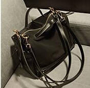 Classic motor bag, nubuck design. Large capacity. Black color. Stock in ZA