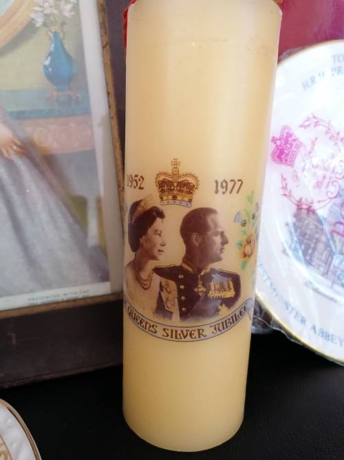 RIP - Queen Elizabeth II  package