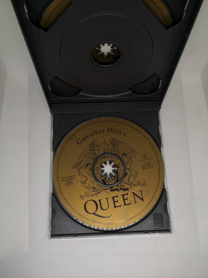 Queen  Greatest Hits I & II double CD