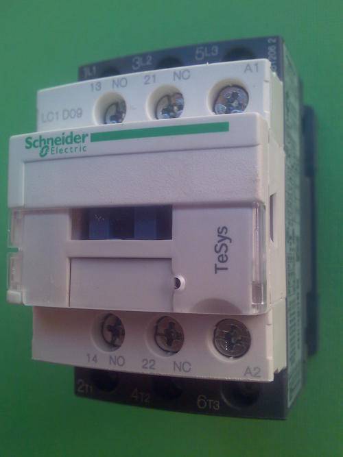 Schneider / Telemecanique - TeSys LC1D09M7 3P Electrical Contactor 9A/25A (220V AC Coil)