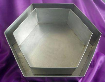 Set of 2 Hexagon Cake Pans