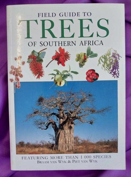 Field guide to trees of Southern Africa (14th ed)