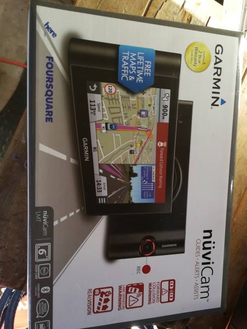 Garmin NuviCam LMT HD6" with DashCam + RSA & Europe maps + 2 Magnetic Mounting brackets