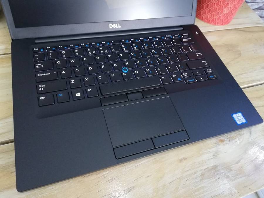 (HyperBook) Dell Latitude 7490 Core i7-8650U/ 512GB SSD/ 16GB DDR4L/ UHD 620/ FHD / Warranty 2022