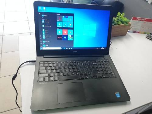 Dell Latitude 3550 Core i5 5th generation Laptop with Backlit LED Keypad (Bad Battery)