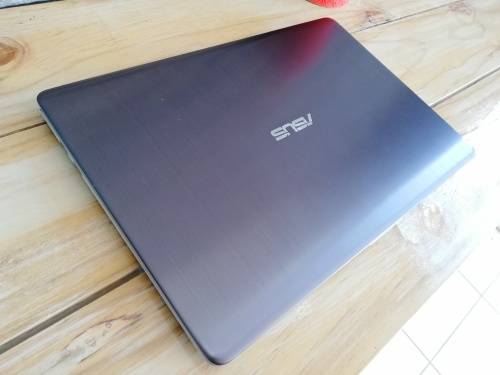 *Design Spec* Asus Vivobook Pro Series Core i5-8250U/ Nvidia GeForce/ 256GB SSD/ 8GB DDR4/ FHD 1080p