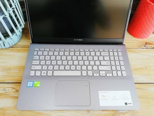 *Design Spec* Asus Vivobook Pro Series Core i5-8250U/ Nvidia GeForce/ 256GB SSD/ 8GB DDR4/ FHD 1080p