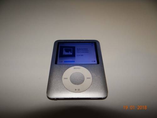 APPLE iPOD NANO | 4GB | SILVER | GENUINE APPLE PRODUCT