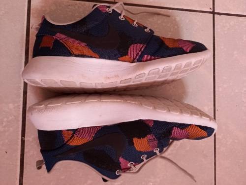 Bargain marked down-Nike Womens Roshe One JCRD Print Running Trainers