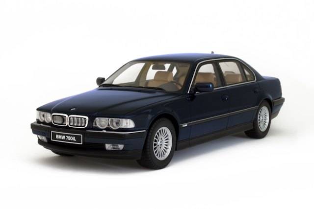 BMW E38 750 iL by Otto models - Concealed resin model
