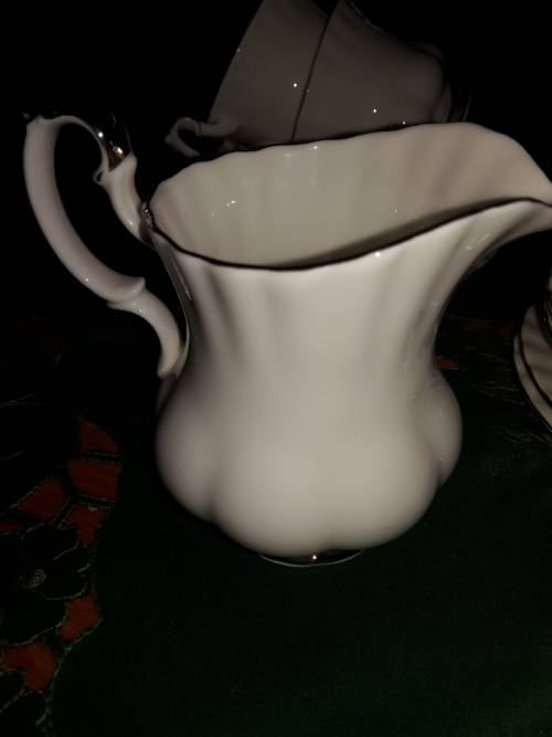 Royal Albert - "Chantilly" - Standard size milk jug