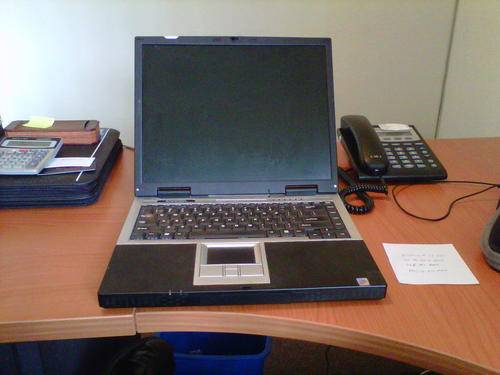 Sahara G200B Centrino Laptop