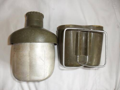 Rhodesian water bottle, good condition with plastic fire bucket.