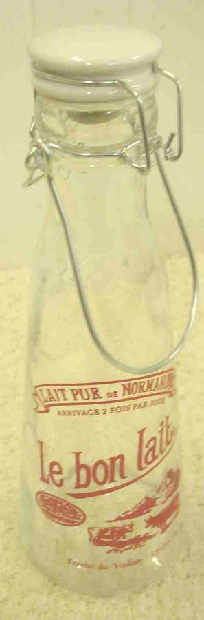 Le Bon Liat small red clip milkbottle