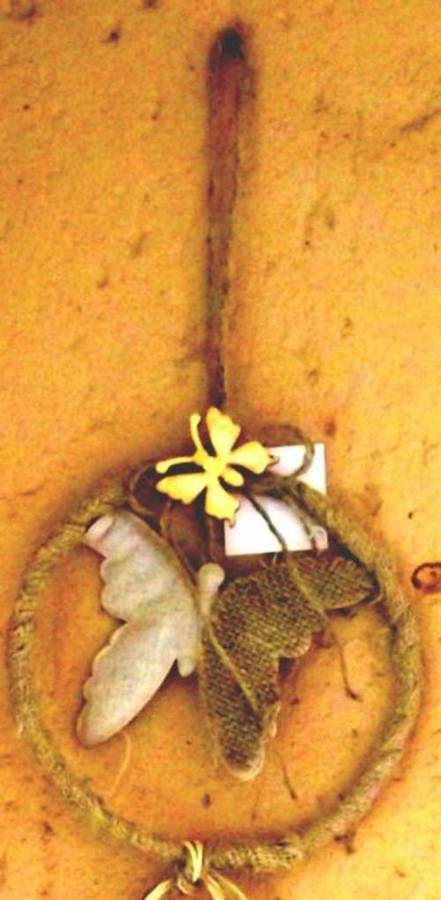 Sisal butterfly with beads hanging