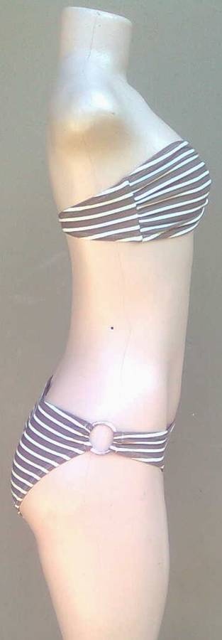 LADIES SWIMSUIT - SIZE: 8